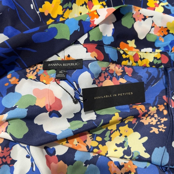 NWT Banana republic || Woman’s blue floral off shoulder top size Xl - Picture 6 of 7